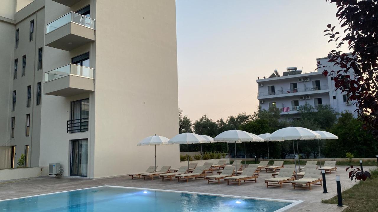 The Blue Wave Hotel Himare Eksteriør bilde