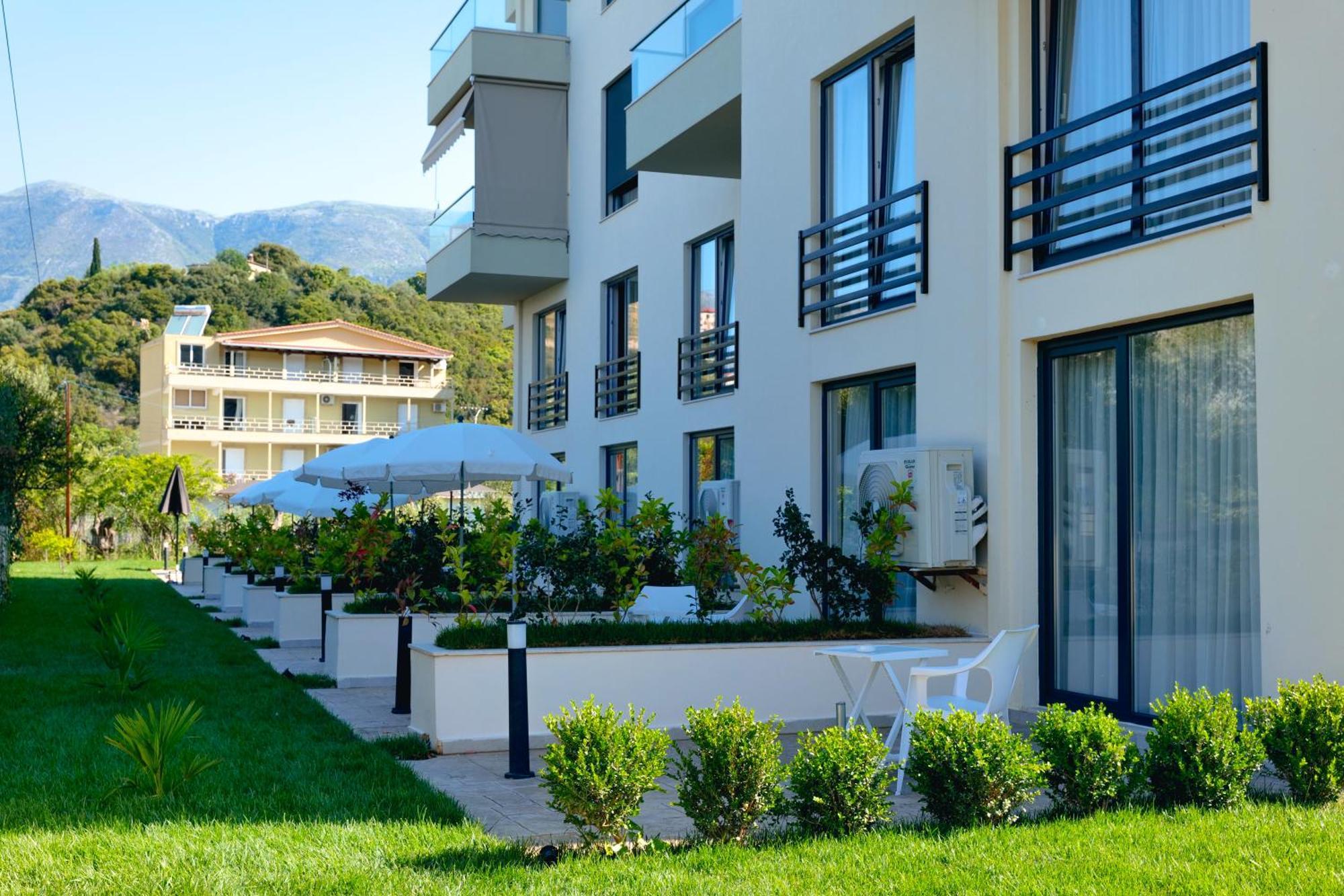 The Blue Wave Hotel Himare Eksteriør bilde