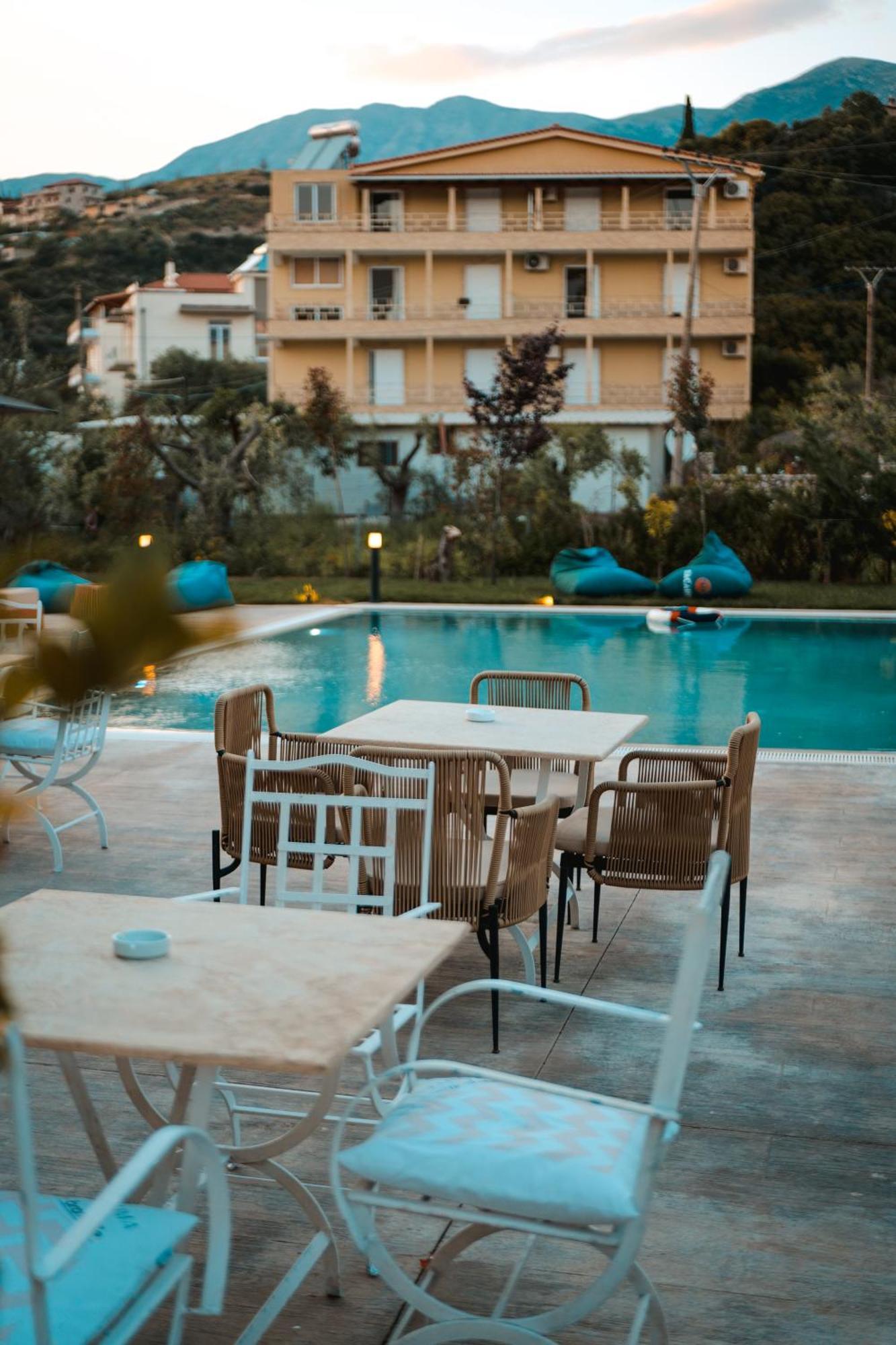 The Blue Wave Hotel Himare Eksteriør bilde