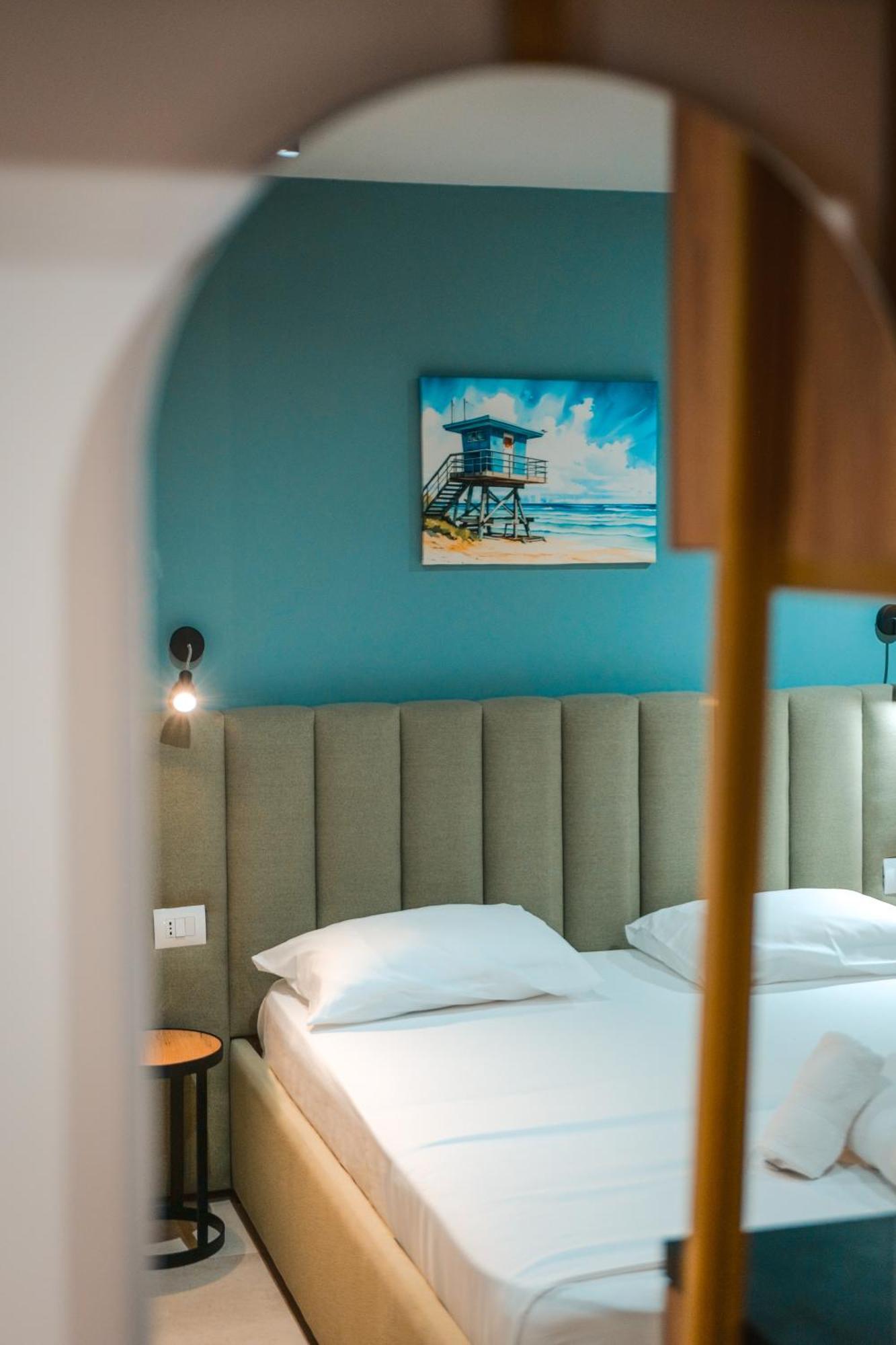 The Blue Wave Hotel Himare Eksteriør bilde